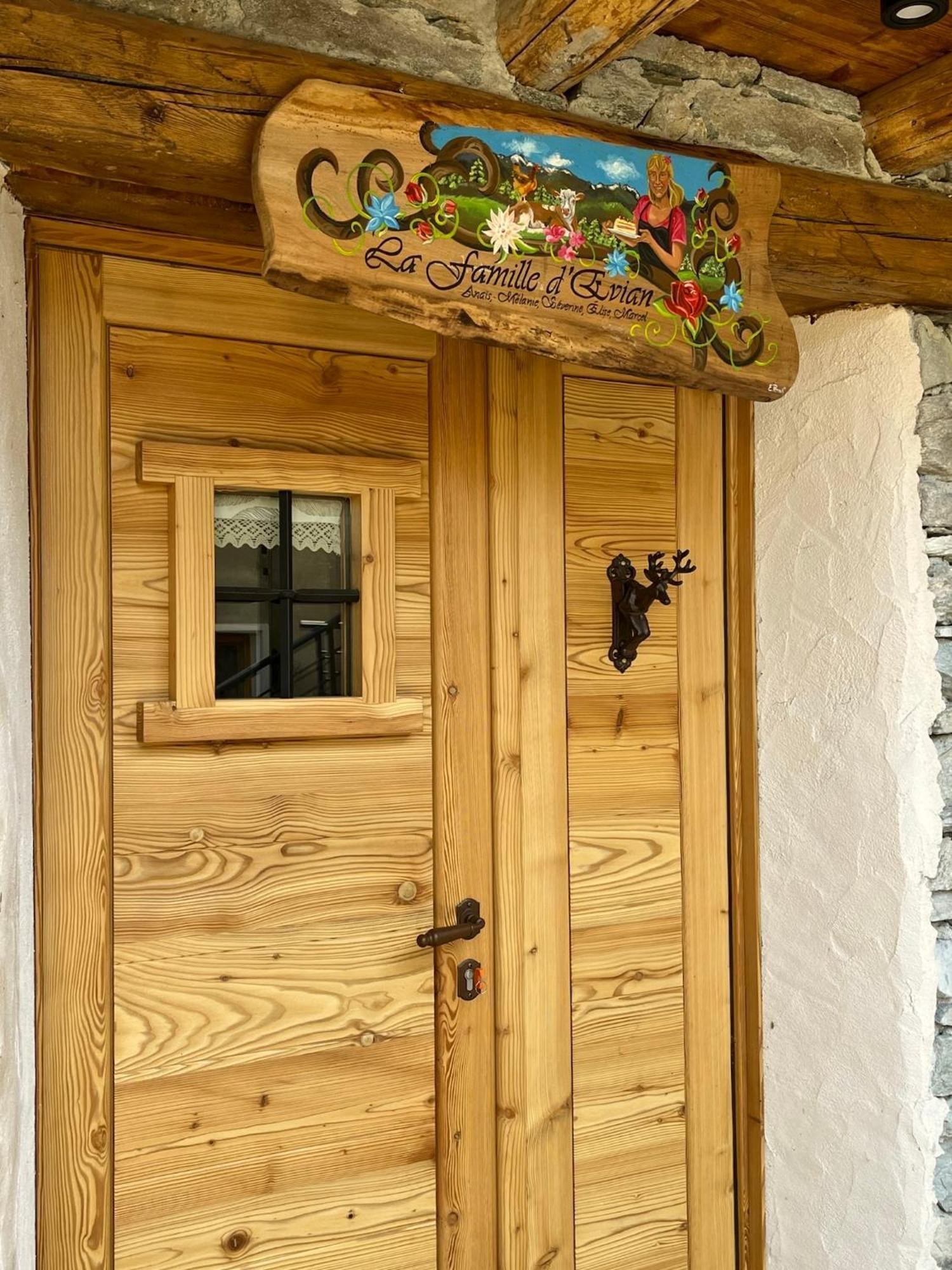 La Famille D'evian Guest house